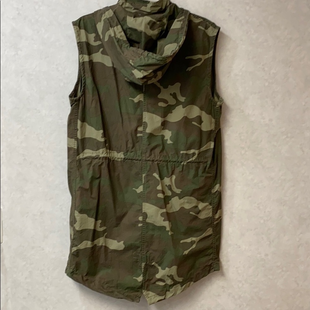 Camo vest - Picture 4 of 7